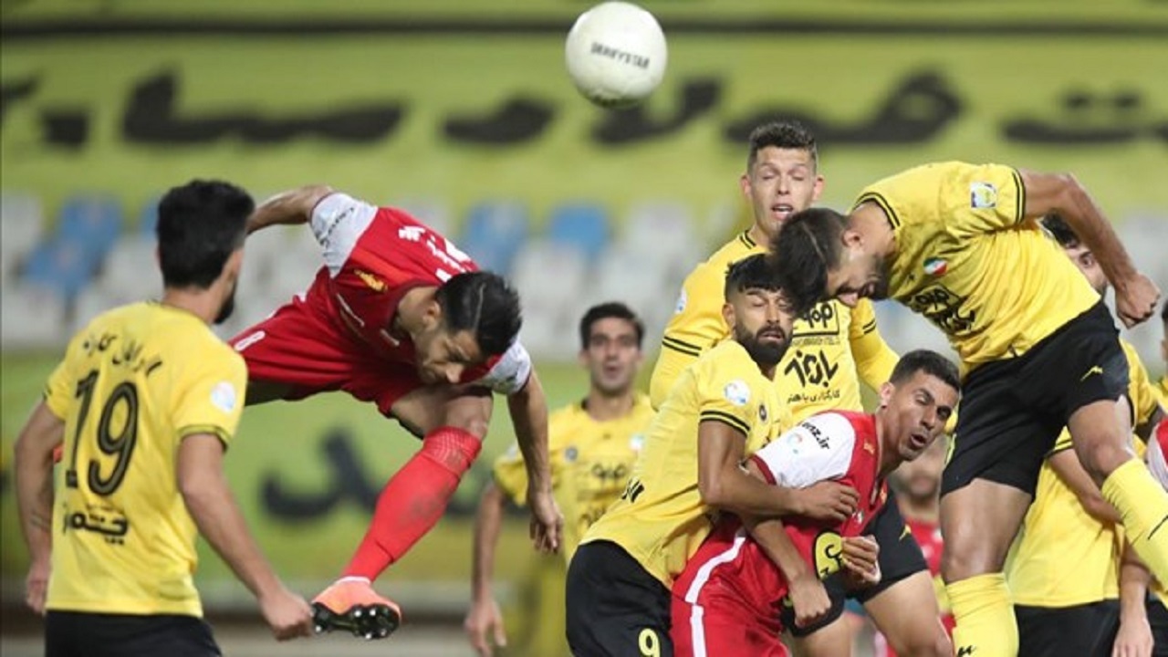 حاشیه بازی سپاهان - پرسپولیس | شادی با طعم نارنجک