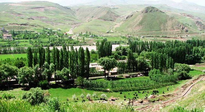رفقای طرفداری یه سوال در مورد روستاهای استان تهران داشتم جهت نقل مکان ممنون میشم بیاید به بنده کمک کنید