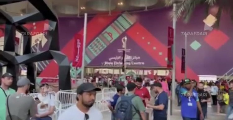 حضور هواداران برزیل و پرتغال در محل خرید بلیت حضوری بازی امشب تیم هایشان / فیلم