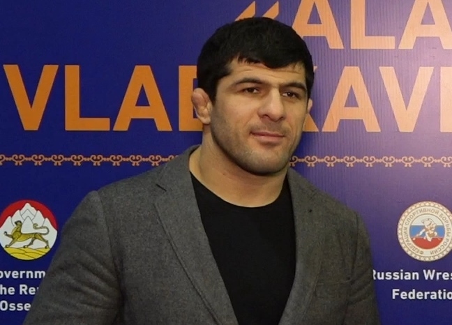 ابرستاره های کشتی روسیه در راه ایران؛ گاتسالوف و علی اف به تهران می آیند
