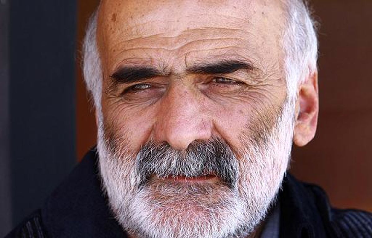 رسول کربکندی: مهدی تاج برای دستیار خارجی پول دارد؟ دم خروس را باور کنیم یا قسم حضرت عباس را!