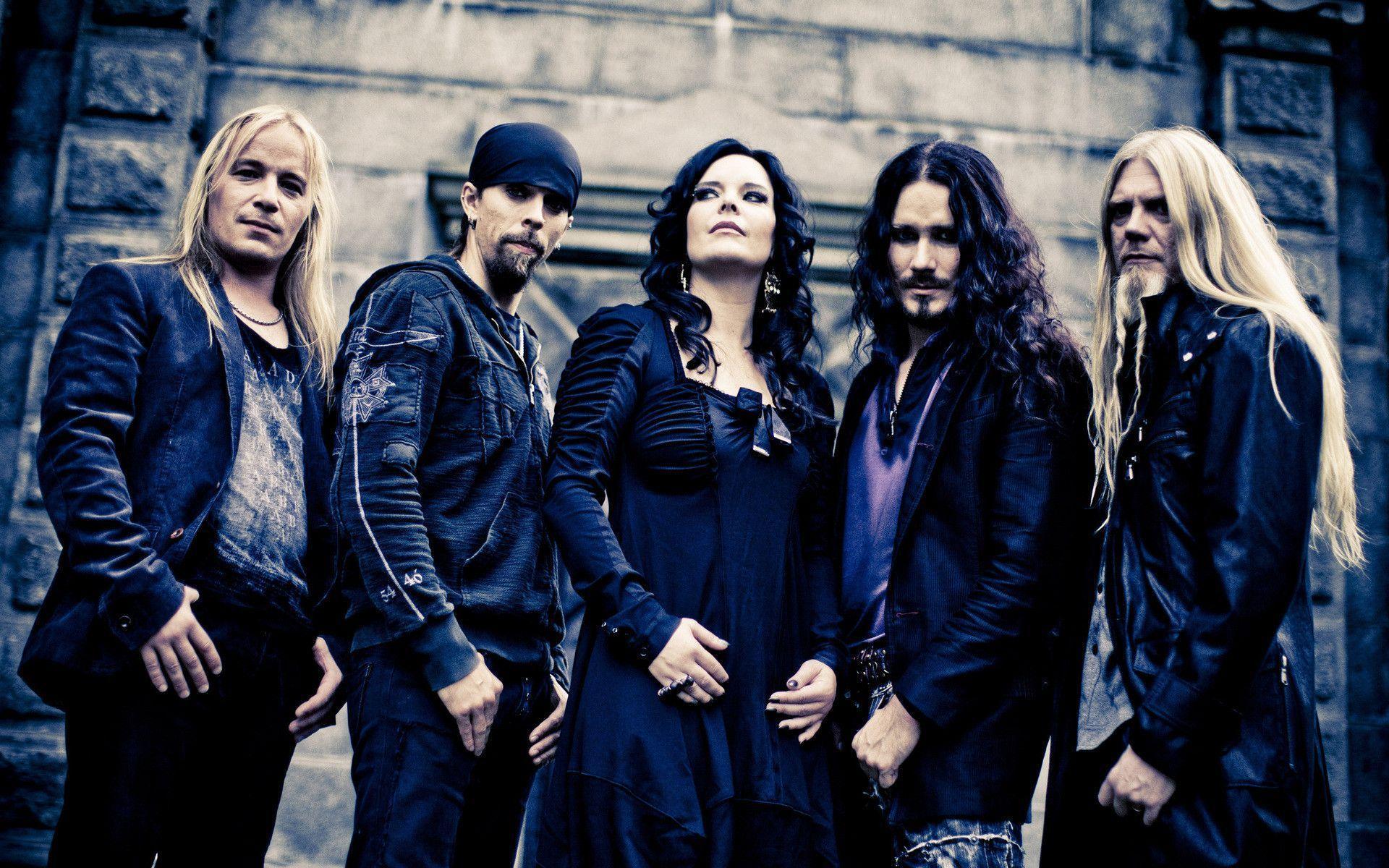 اهنگ زیبای while your lips are still red از nightwish +متن