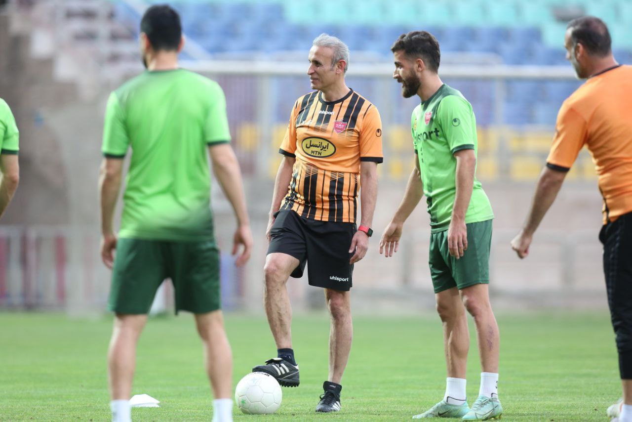 اعتصاب سرخپوشان، آغاز تمرینات پرسپولیس را دو روز عقب انداخت!