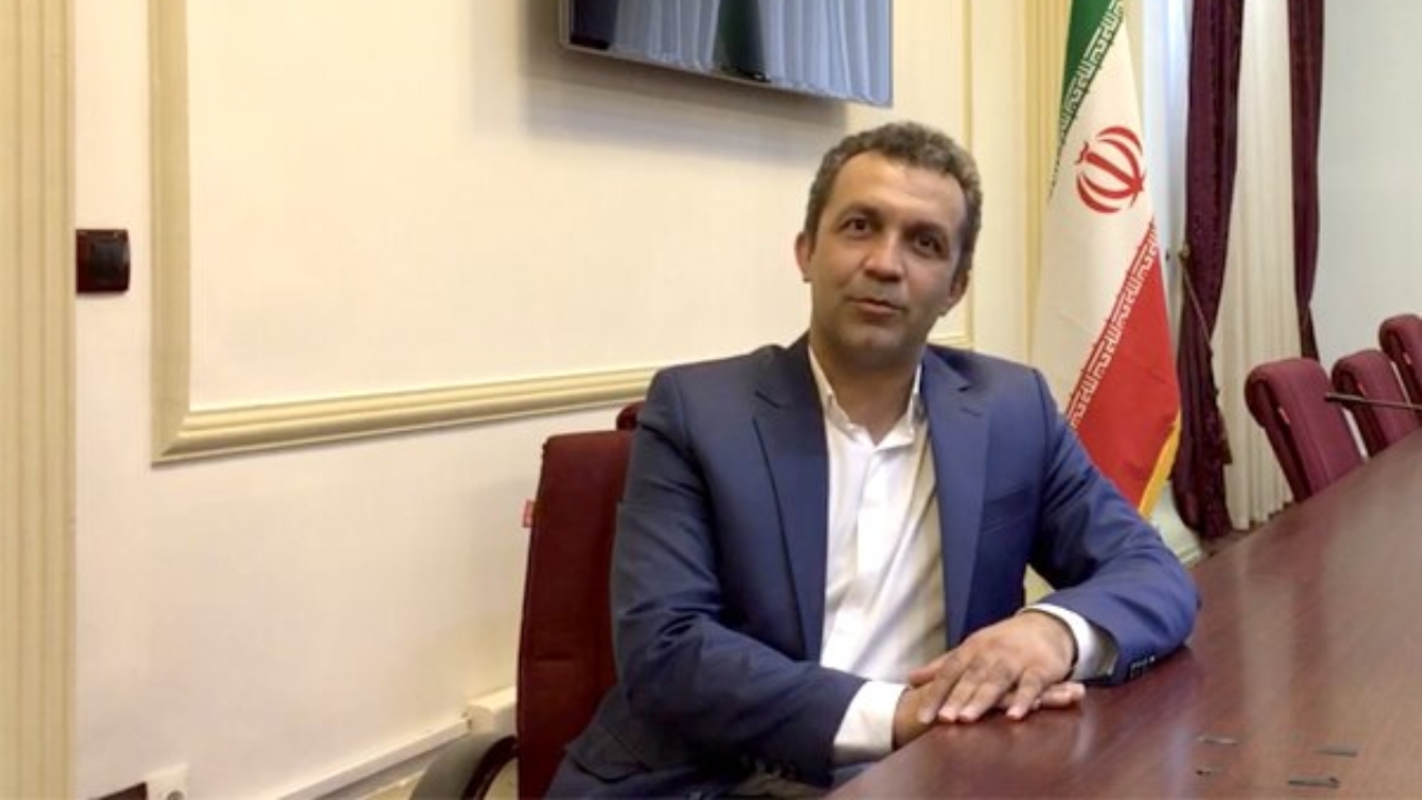 رئیس فراکسیون ورزش مجلس: 2 میلیون دلار برای پرداخت بدهی باشگاه استقلال در اختیارشان قرار می گیرد