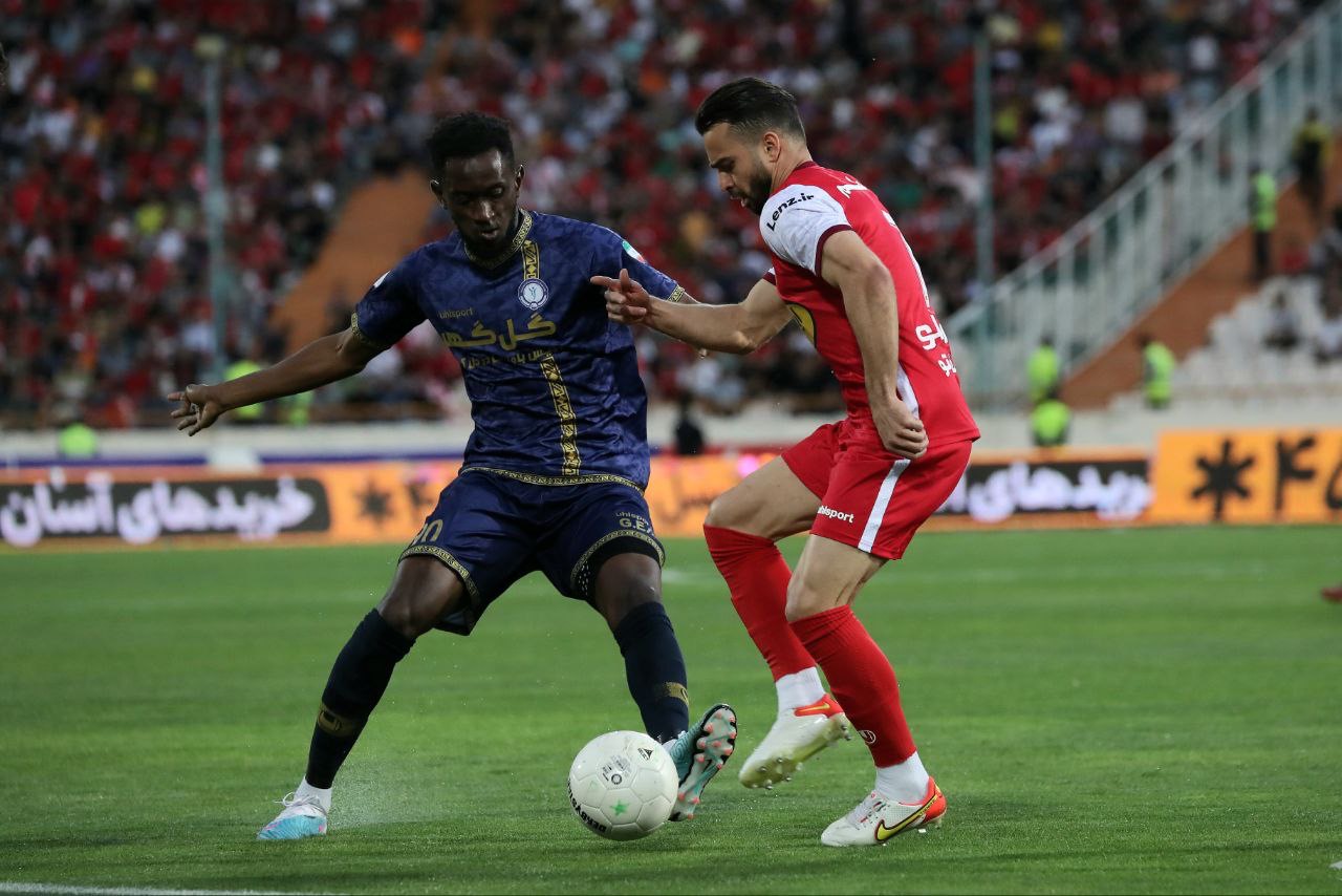 پرسپولیسی ها قبل از بازی با گل گهر پاداش می گیرند
