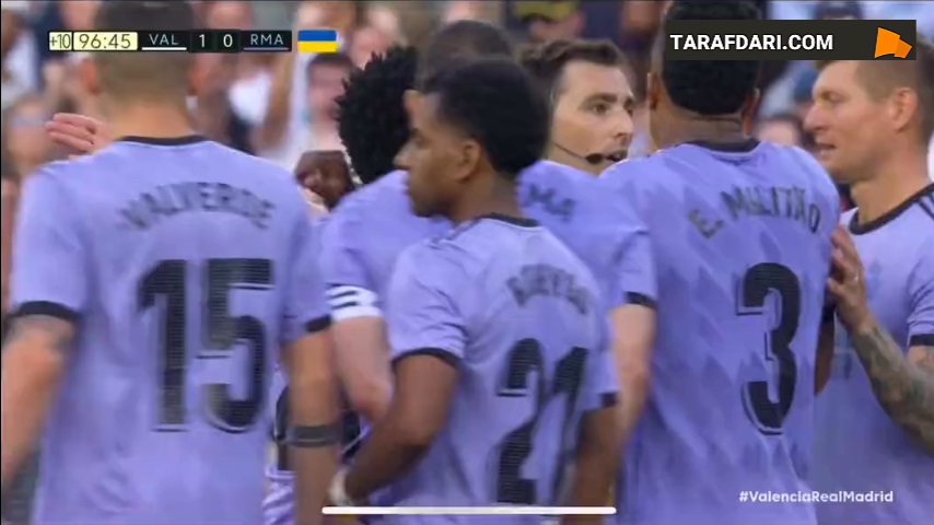 حواشی مربوط به صحنه اخراج وینیسیوس جونیور مقابل والنسیا و توهین های نژادپرستانه هواداران میزبان به این بازیکن / فیلم