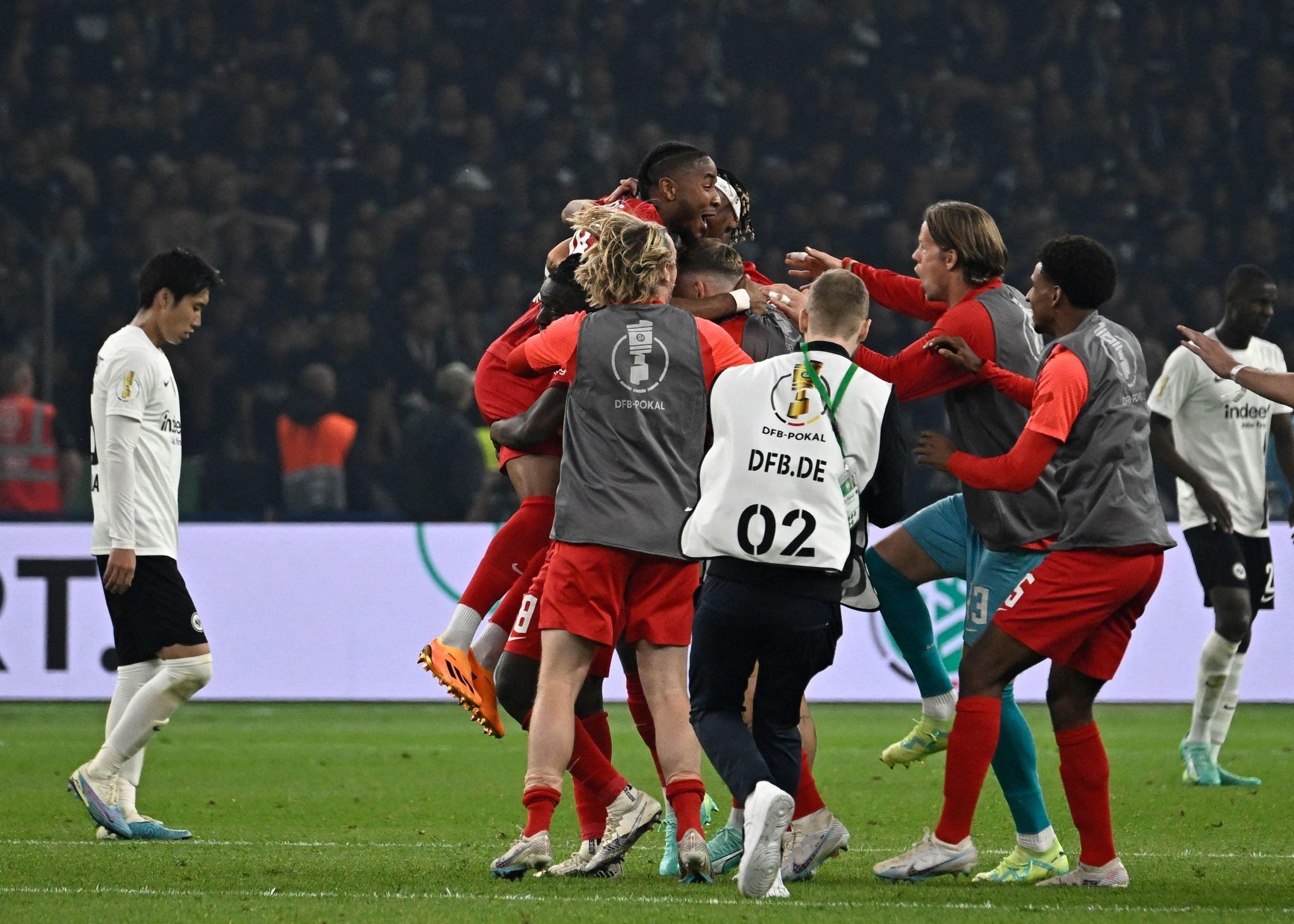 لایپزیش 2-0 آینتراخت فرانکفورت؛ پوکال در شرق ماند