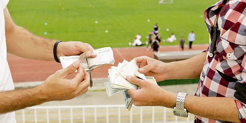 باشگاه ولخرج لیگ برتری تهدید شد؛ از سقف بودجه رد شوید، برخورد می کنیم!