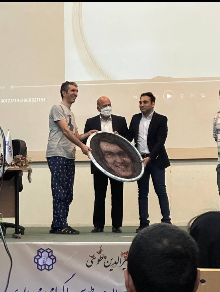 پیژامه پوش کی بودی تو!!!