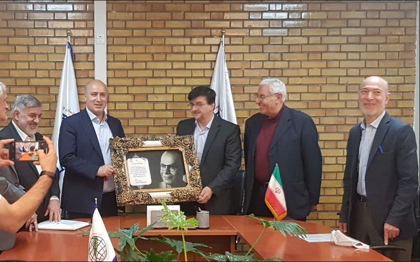 نشست تاج با هیات رییسه انجمن نویسندگان، خبرنگاران و عکاسان ورزشی