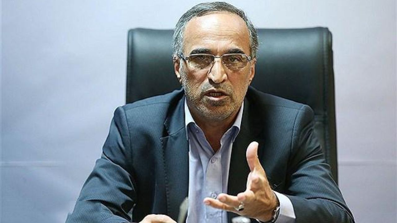 مدیرعامل اسبق استقلال: فدراسیون عامل نابسامانی فوتبال ایران است!