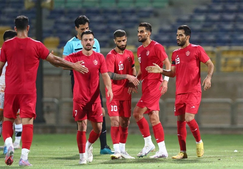 اسماعیل حلالی: الهلال و الاتحاد؟ پرسپولیس از تراکتور و سپاهان هم عقبتر است