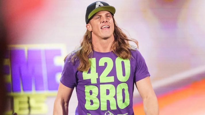 وینس روسو: WWE دست به تنبیه سوپراستار جنجالی زد