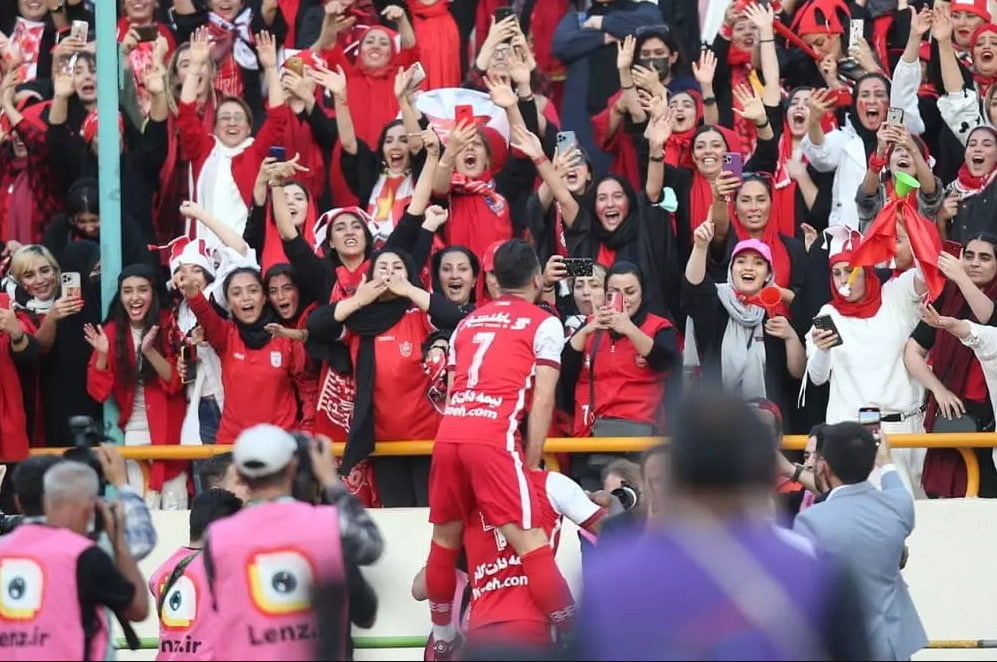 جشن قهرمانی پرسپولیس در حضور بانوان سرخ
