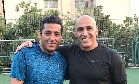 مجاهد کنار منصوریان