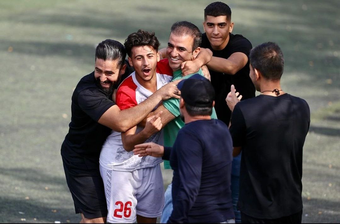 قهرمانی مقتدرانه در نیم فصل