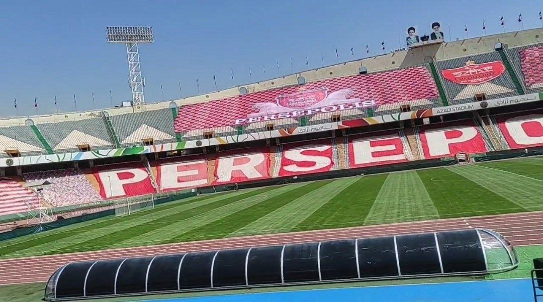 استقلال و پرسپولیس با تماشاگر در آزادی بازی می کنند