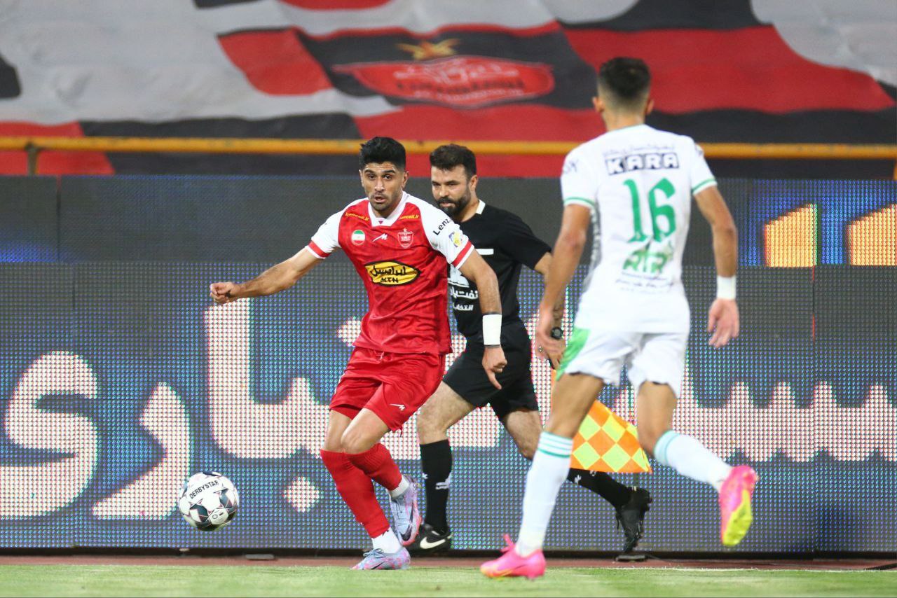 نقد داوری / مهدی عالیقدر: گل پرسپولیس هیچ مشکلی نداشت؛ میلاد فخرالدینی باید از زمین مسابقه اخراج می شد!