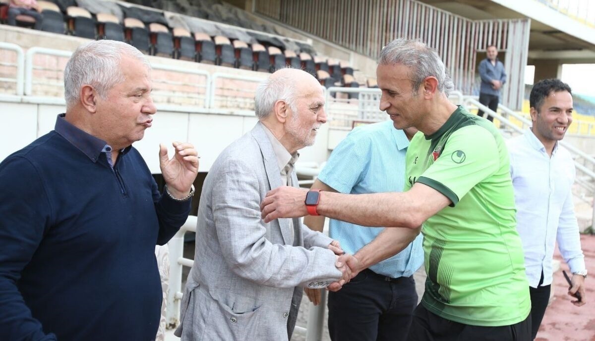 خوردبین: یحیی به سادگی از پرسپولیس جدا نمیشود/ پیگیر هستیم همه چیز به خوبی تمام شود