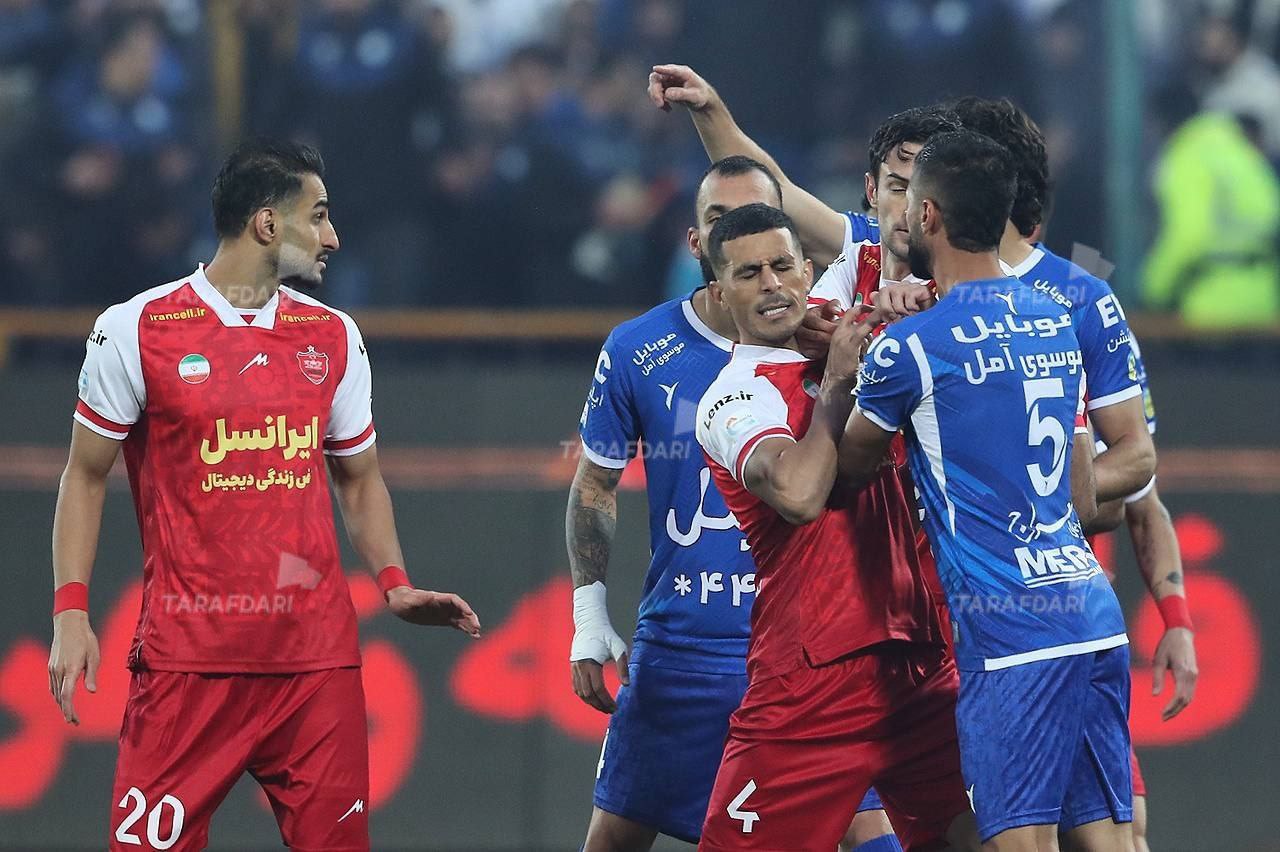 به نام خدا و دعوا؛ شروع دربی جنجالی بود!