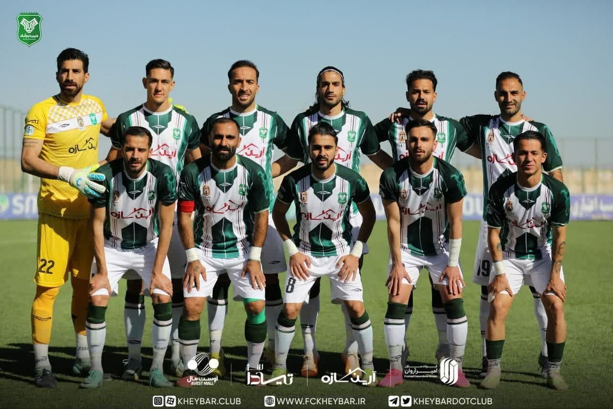 خطر سقوط هواپیما از بیخ گوش تیم خیبر خرمآباد گذشت!