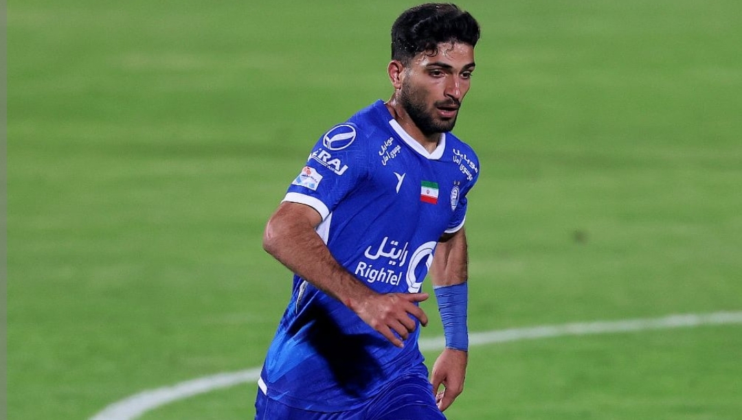 هافبک استقلال