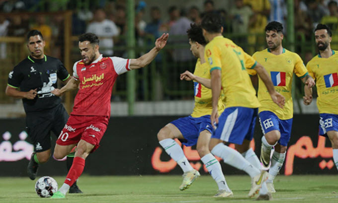 برد پرسپولیس برابر نفت آبادان