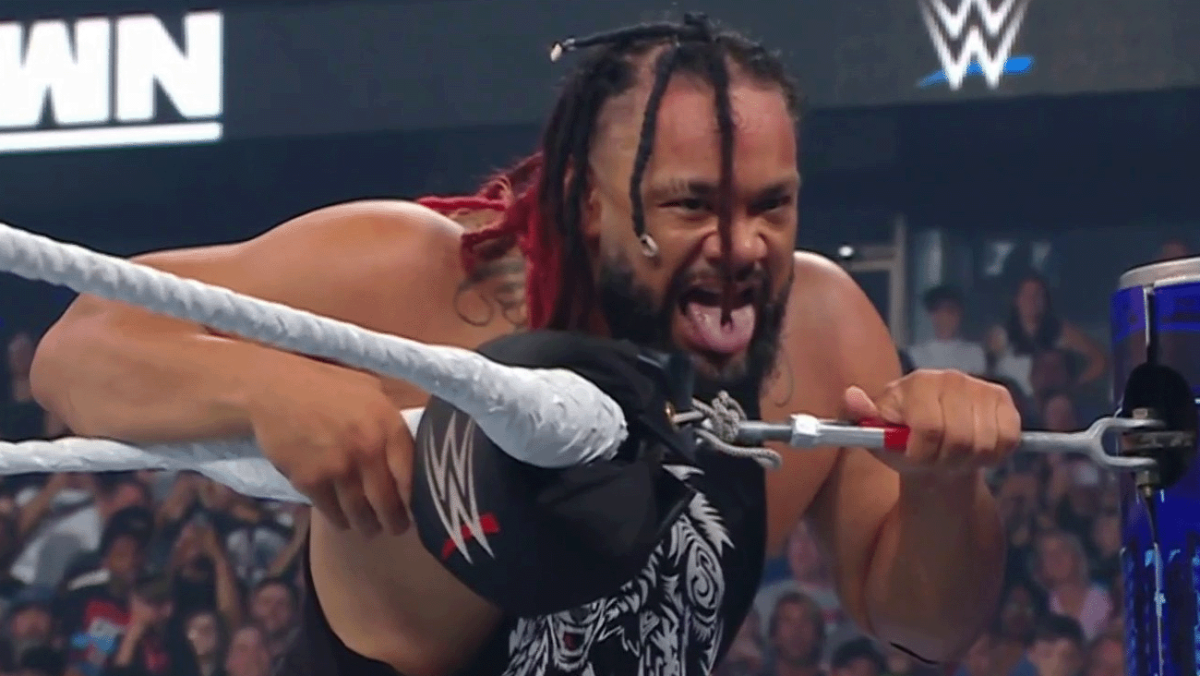 جیکوب فاتو، ستاره کشتی کج WWE و از خویشاوندان رومن رینز