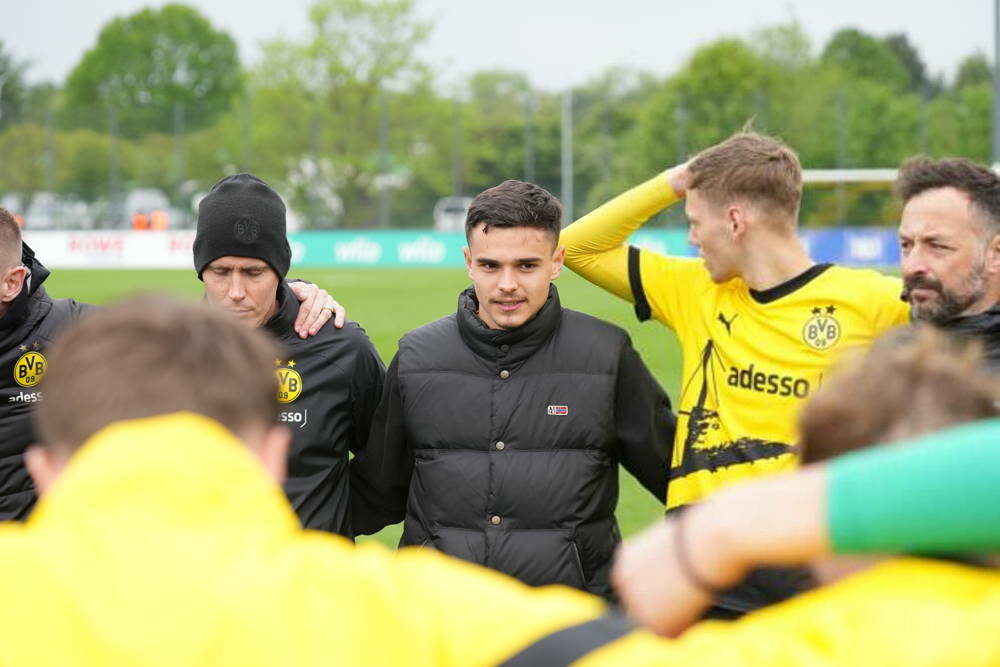 a² + bvb² = cl²، سوالات امتحانی بازی امشب دورتموند پی اس جی برای کیل ویتن 17 ساله