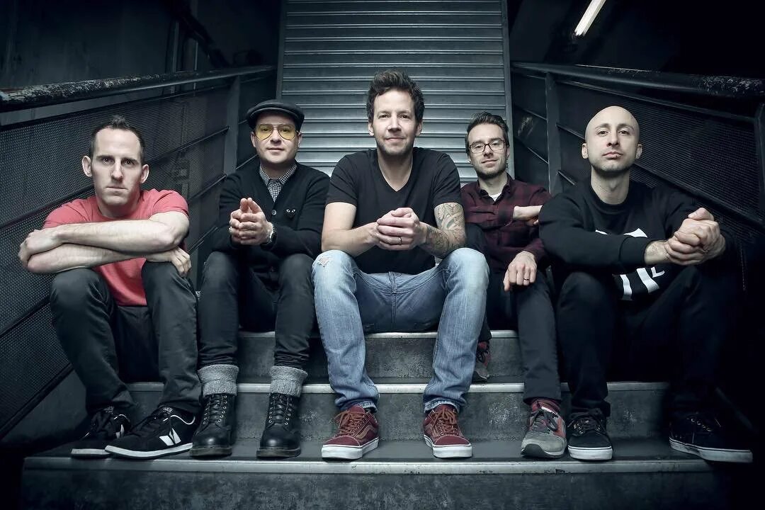 آهنگ Perfect از Simple Plan با متن و ترجمه