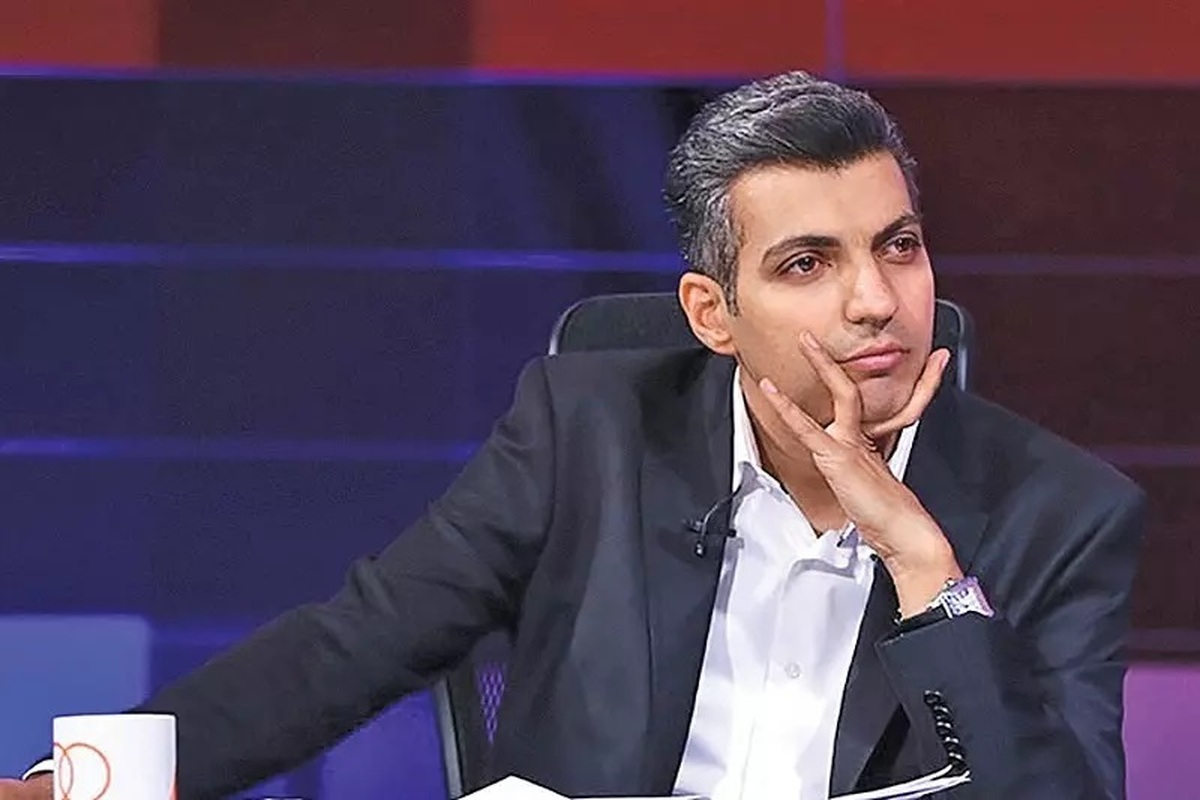 عادل فردوسی پور - گزارشگر - مجری - صداوسیما - برنامه نود