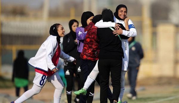 خاتون بم - لیگ برتر زنان فوتبال ایران