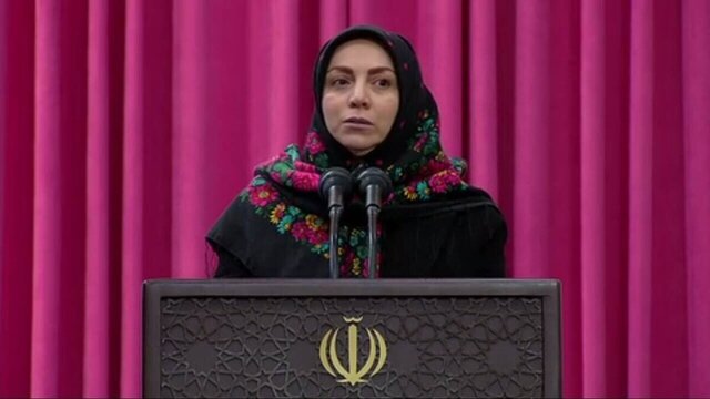 انتقاد صریح لیلی عاج از وضعیت سینما و تئاتر در مقابل رهبری + بیوگرافی لیلی عاج