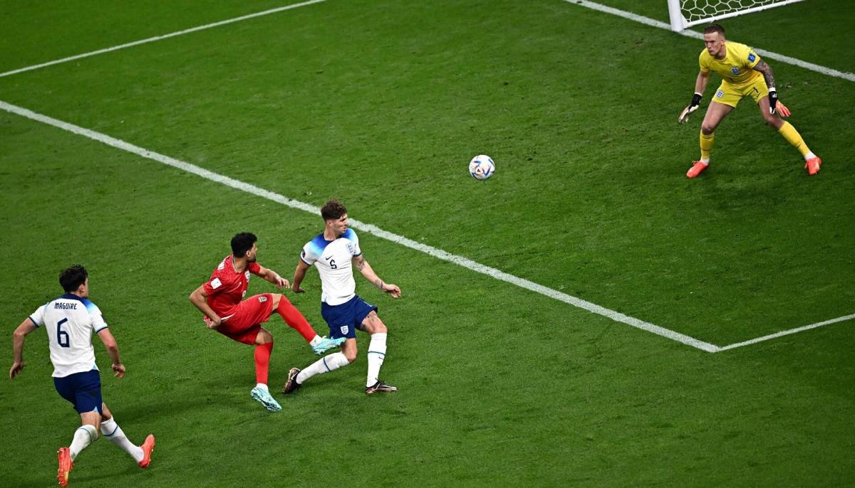مهدی طارمی - هری مگوایر - جان استونز - ایران و انگلیس در جام جهانی 2022 قطر