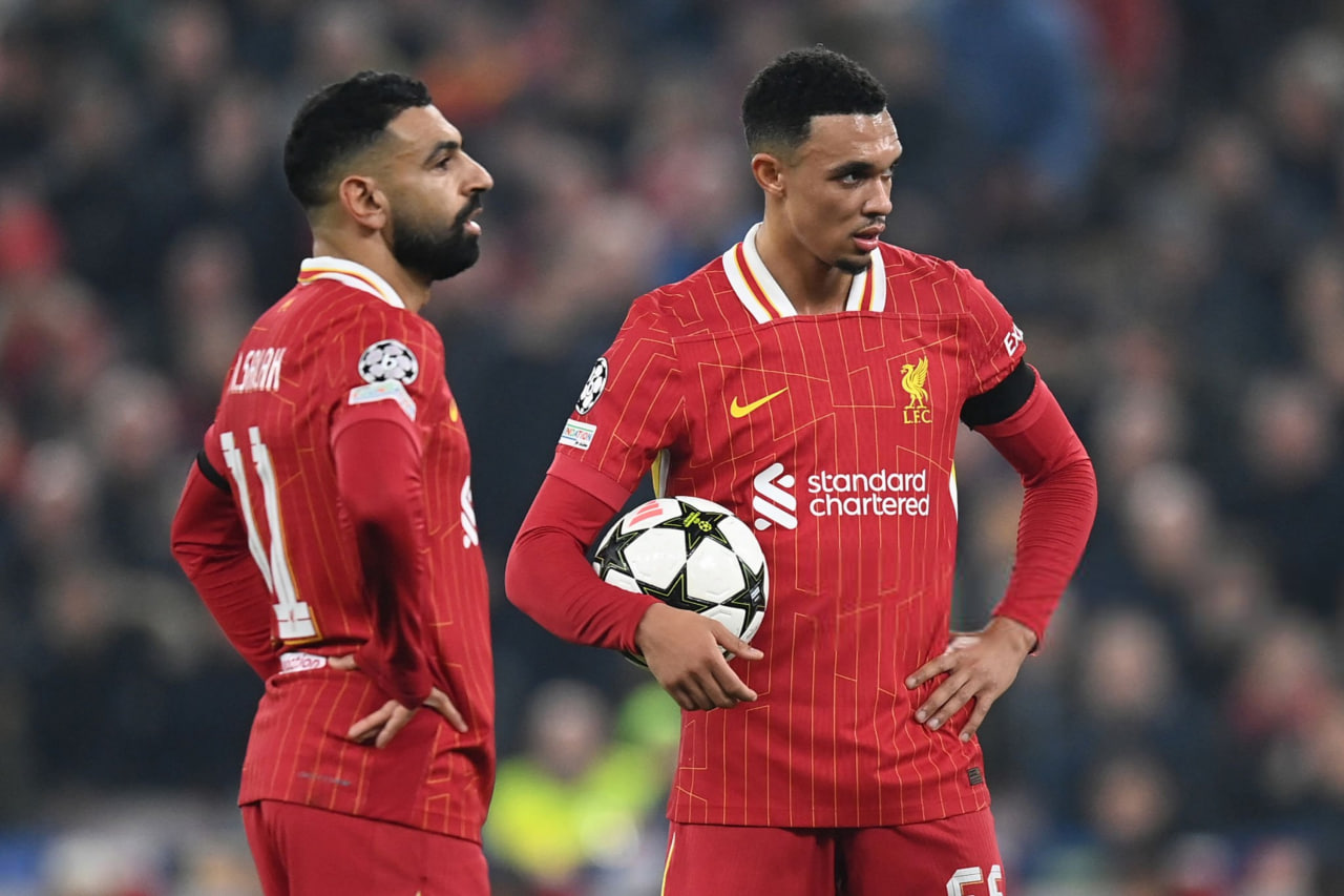محمد صلاح، ترنت الکساندر آرنولد در بازی استون ویلا و لیورپول