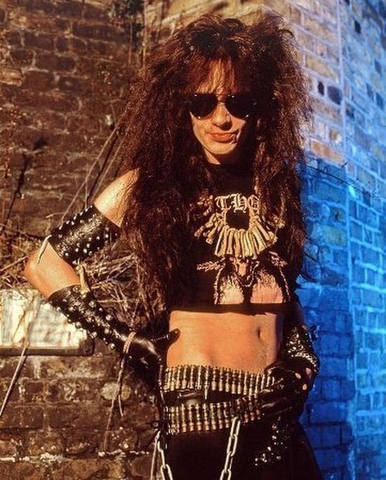 آهنگ Call From The Grave از Bathory با متن و ترجمه