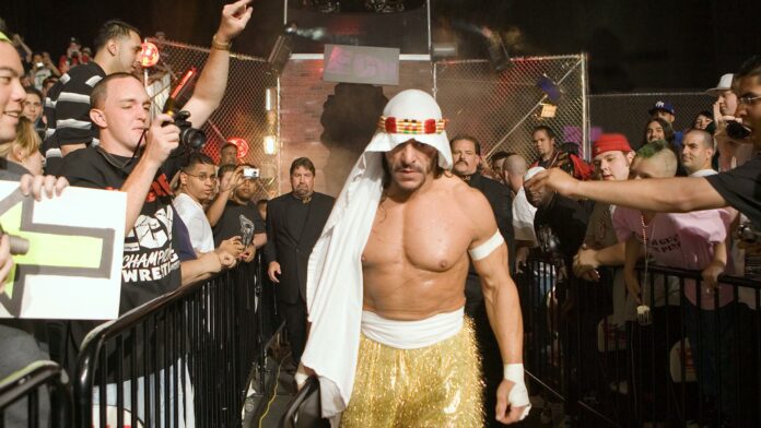 سبو، اسطوره کشتی کج و کمپانیهای WWE و ECW و AEW و TNA