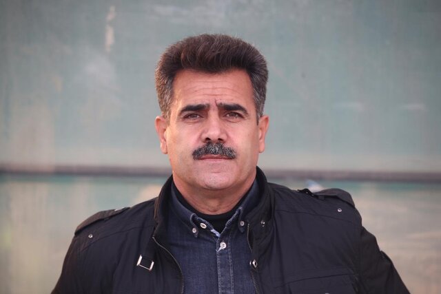 عکس از سیروس پورموسوی سرمربی مس رفسنجان