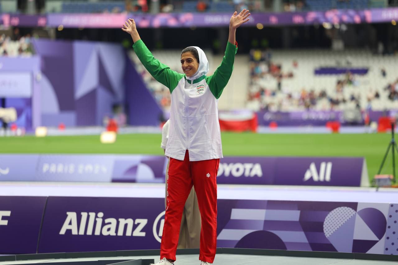 هاجر صفرزاده