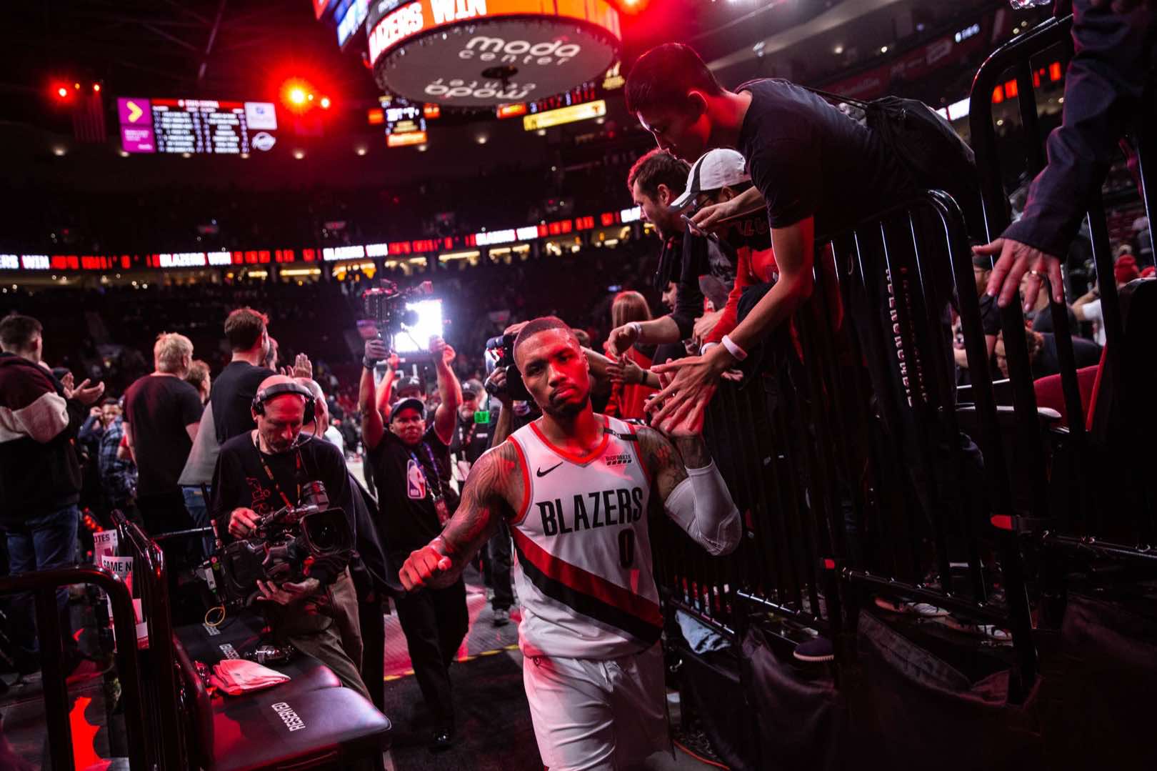 پورتلند تریل بلیزرز - اکلاهما سیتی تاندر - moda center - بسکتبال nba