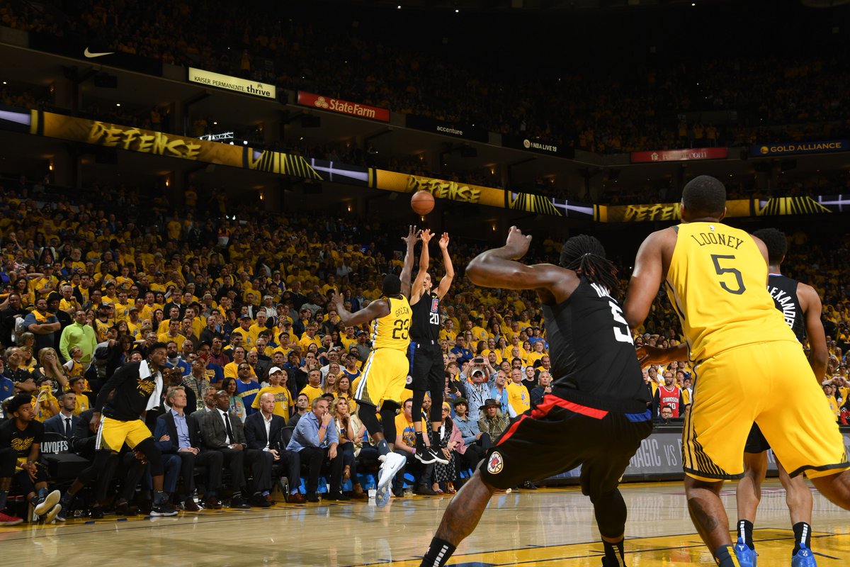 گلدن استیت وریرز - لس انجلس کلیپرز - oracle arena - بسکتبال nba