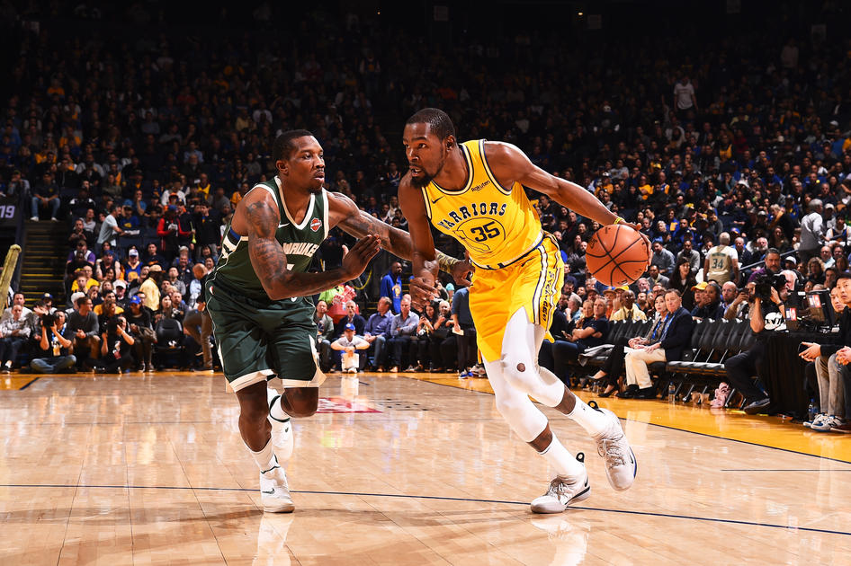 گلدن استیت وریرز - میلواکی باکس - oracle arena - بسکتبال NBA
