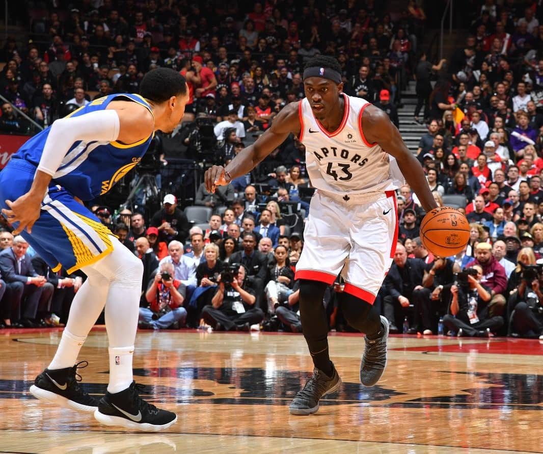 تورنتو رپترز - گلدن استیت وریرز - scotiabank arena - بسکتبال nba