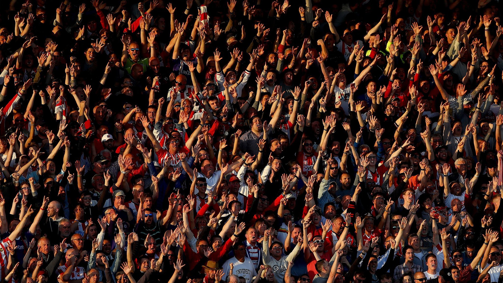 Football Fans-طرفداران فوتبال