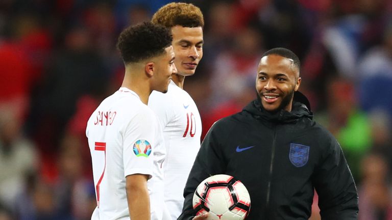 سه شیرها-تیم ملی انگلیس-یوفا-دورتموند-منچسترسیتی-England-UEFA-Three Lions-Manchester City