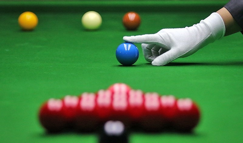 بولینگ-بیلیارد-Bowling-Billiards-Billiards