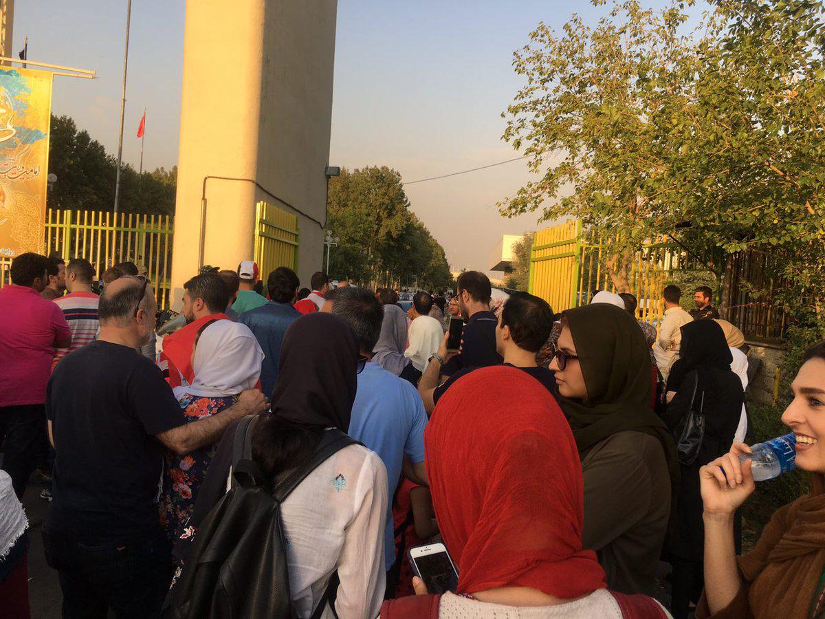 حضور زنان در استادیوم