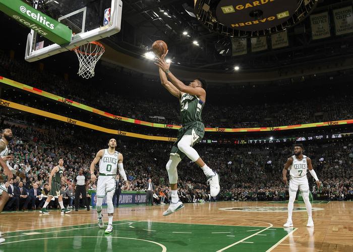 یانیس آنتهتکومپو- میلواکی باکس- بوستون سلتیکس- بسکتبال NBA- پلی آف بسکتبال NBA