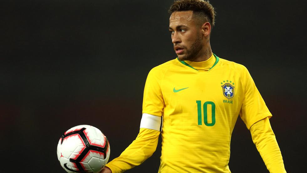 BRAZIL-برزیل-مهاجم-کاپیتان