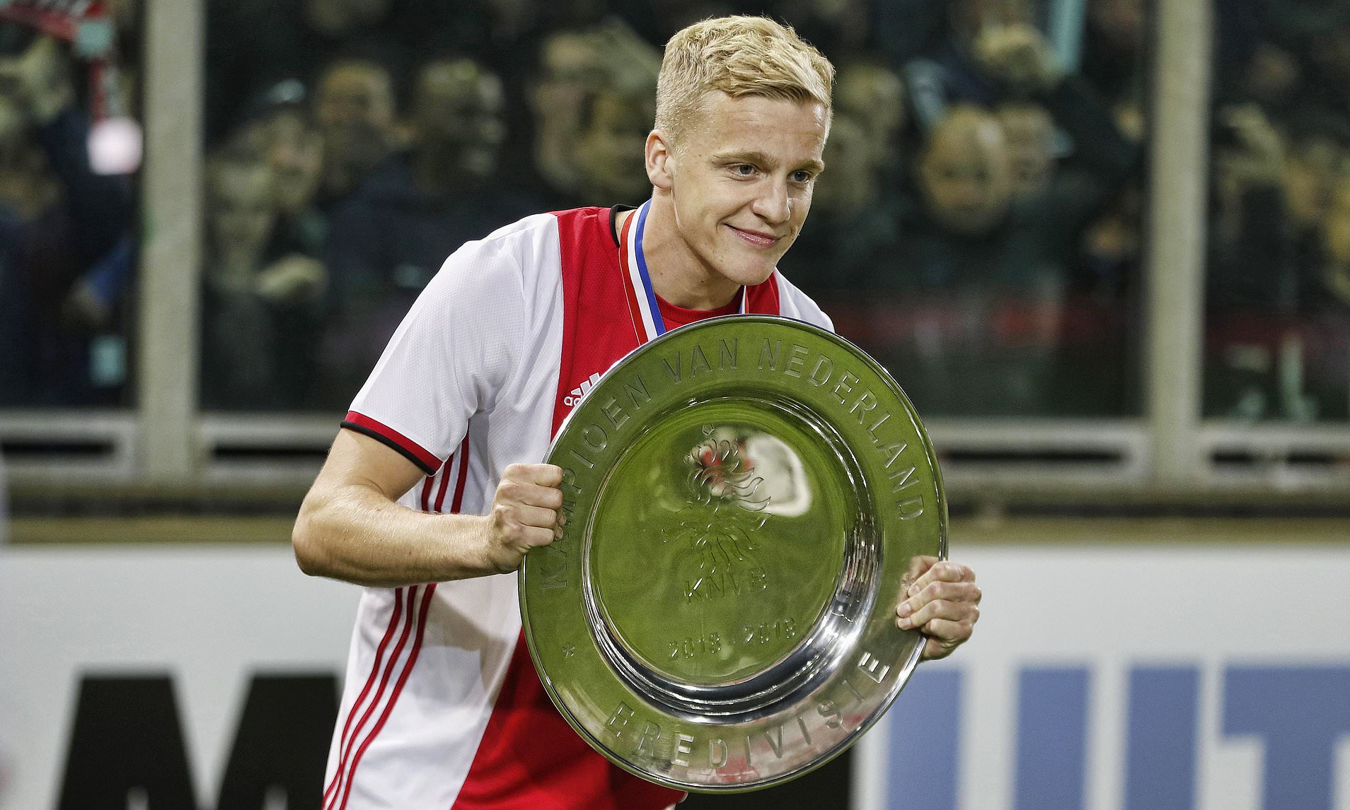 AJAX-آژاکس-هافبک-هلند-اردویژه